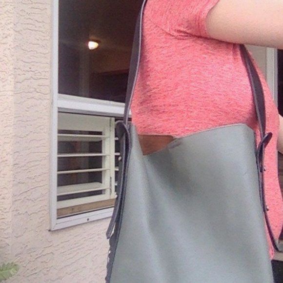 grey/blue-ish hobo bag - Picture 3 of 3